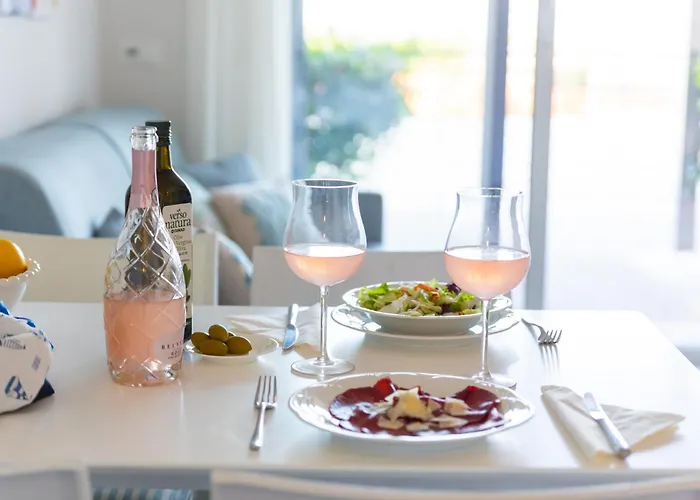 Perla Abernathy - With Garden & Swimming Pool On Liguria West Coast *