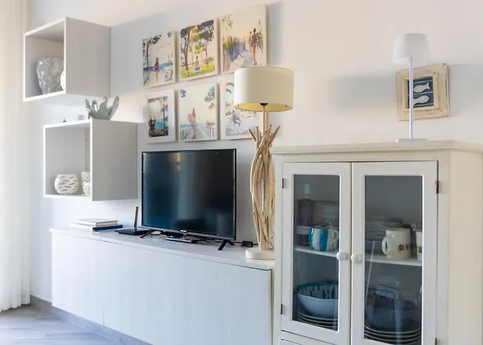Perla Abernathy - With Garden & Swimming Pool On Liguria West Coast Appartement