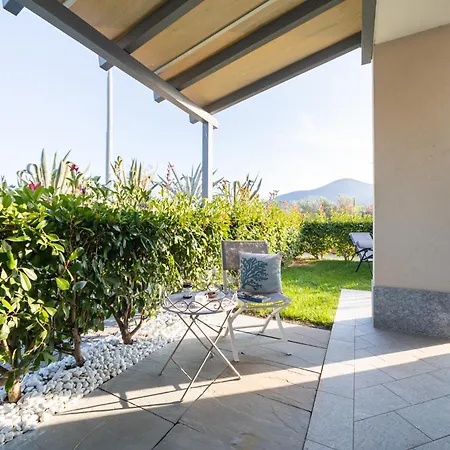 Apartment Perla Abernathy - With Garden & Swimming Pool On Liguria West Coast *